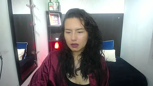 Snapshot of koral_purple chatting on November 2025 04:07:01 PM koral purple online show from November 2025 04:07:01 PM