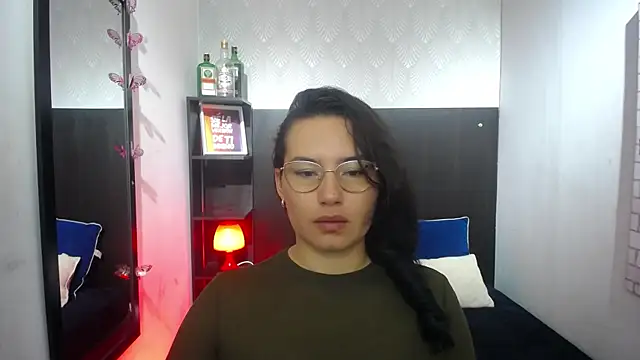 Snapshot of koral_purple chatting on November 2025 12:39:02 PM koral purple online show from November 2025 12:39:02 PM