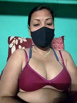 Snapshot of Hot__girls001 chatting on November 2025 05:04:02 PM Hot girls001 online show from November 2025 05:04:02 PM