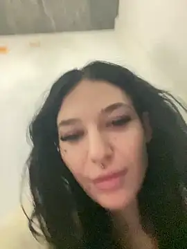 kayleecalix online show from November 2025 04:04:01 AM