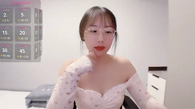 suisui322 online show from February 2026 01:44:01 PM