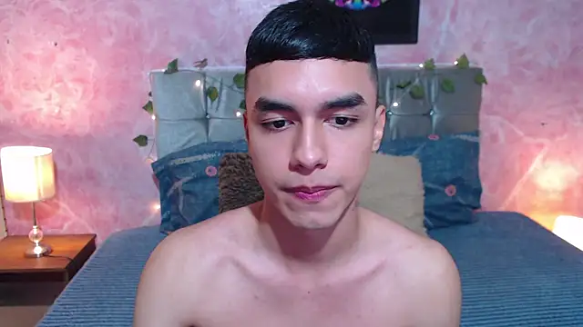 DUVAN MONTES online show from November 2025 01:00:02 PM