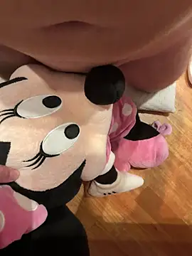 fra06  online show from December 2025 12:14:01 PM