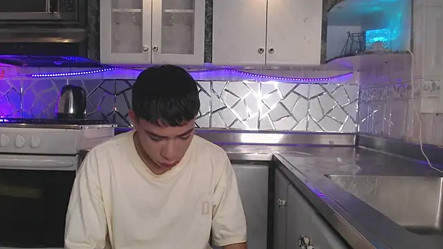 Aaron foxx1 online show from December 2025 11:52:02 AM