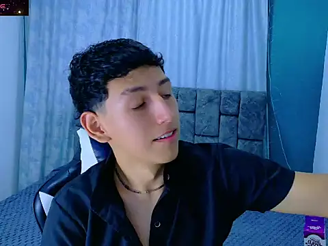 FelipeGonzalezz online show from January 2026 12:42:01 PM