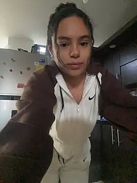 Ciara Lawrence online show from November 2025 02:06:02 PM