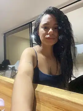 Ciara Lawrence online show from November 2025 07:01:01 AM