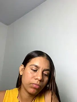 lineichun1708 online show from December 2025 02:08:02 AM