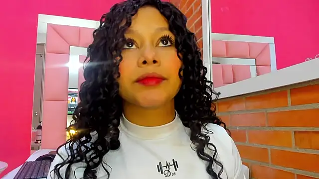 Veronica sexy69 online show from November 2025 06:19:02 PM