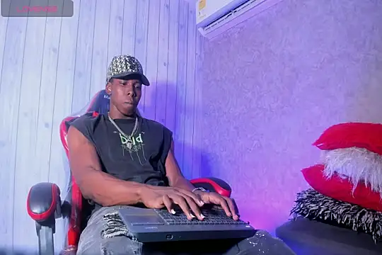 mike aly online show from December 2025 06:16:01 PM