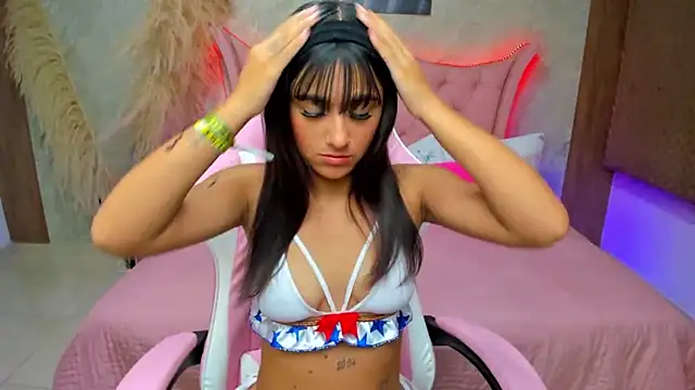 ErikaMoor online show from November 2025 03:09:02 AM