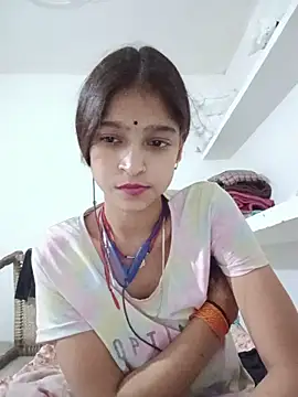 Mohnicute online show from May 2026 07:22:02 PM