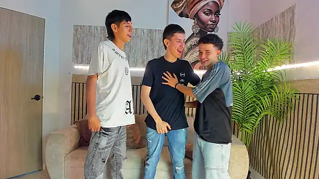 Snapshot of Justingsex1 chatting on November 2025 05:29:01 AM Justingsex1 online show from November 2025 05:29:01 AM