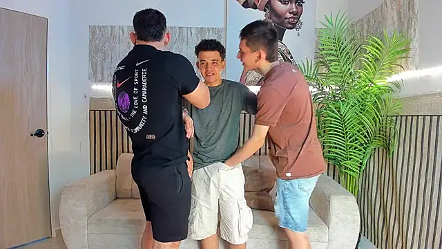 Snapshot of Justingsex1 chatting on November 2025 06:13:01 AM Justingsex1 online show from November 2025 06:13:01 AM