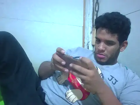 Snapshot of josecamsex27 chatting on November 2025 04:21:01 AM josecamsex27 online show from November 2025 04:21:01 AM