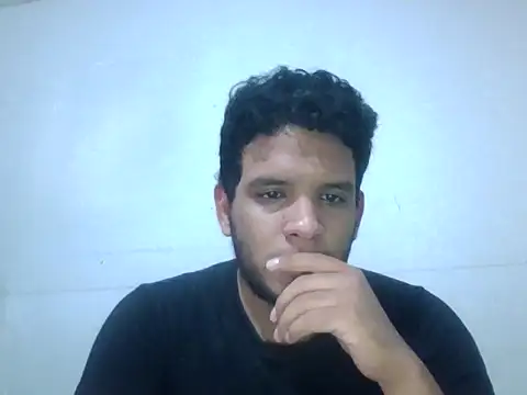 Snapshot of josecamsex27 chatting on November 2025 07:07:02 PM josecamsex27 online show from November 2025 07:07:02 PM