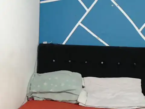 Snapshot of damiansexyboy69 chatting on November 2025 04:21:01 AM damiansexyboy69 online show from November 2025 04:21:01 AM