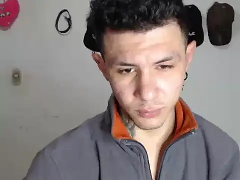 Snapshot of damiansexyboy69 chatting on November 2025 03:38:02 AM damiansexyboy69 online show from November 2025 03:38:02 AM