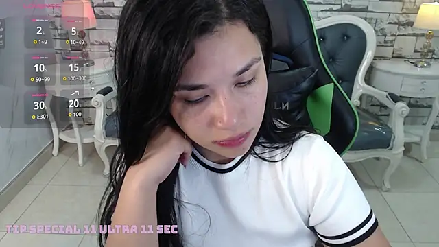 Violetta jhonson a online show from November 2025 03:27:01 AM