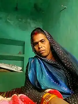 Neetujk online show from November 2025 06:52:02 PM