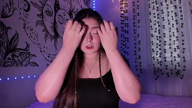 bambimay online show from December 2025 01:18:02 PM