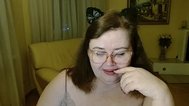 Natali-Gucci online show from December 2025 07:51:01 PM