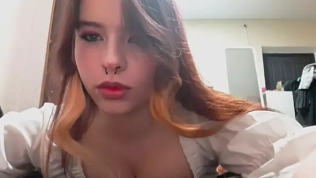 AwnyGrub online show from November 2025 04:38:02 PM