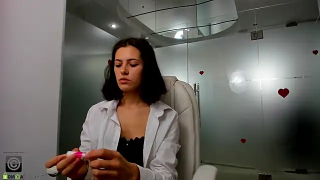 anna firee online show from November 2025 07:08:02 AM