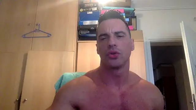 bubblemaleass35 online show from November 2025 11:14:01 AM