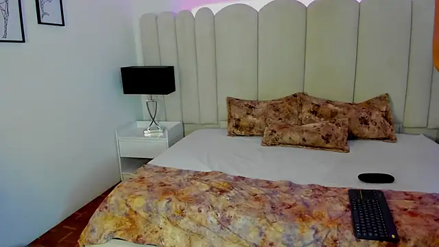 Perla Sea  online show from January 2026 02:21:02 PM