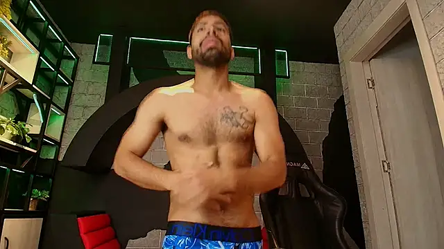 MyStrongSubmissive online show from November 2025 11:10:03 AM