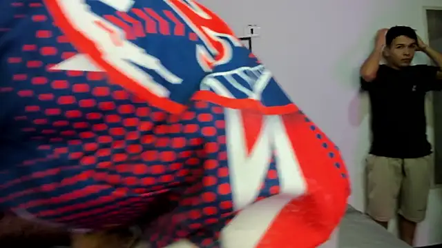 Rommies1  online show from November 2025 06:18:01 PM