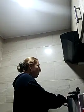 chrystal sl852 online show from February 2026 12:43:02 PM