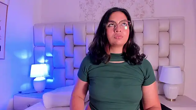 lea hunter   online show from December 2025 08:14:01 PM