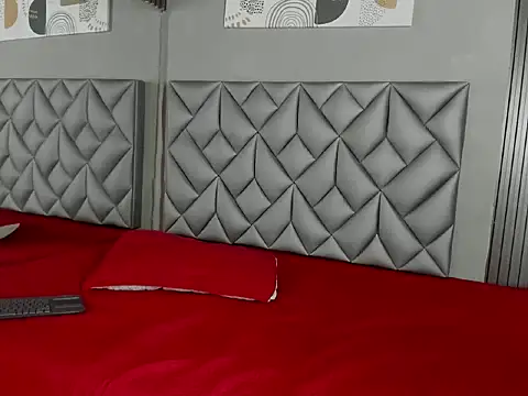 May-Clanfort online show from November 2025 12:59:01 PM