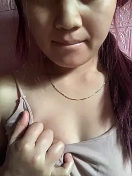 Snapshot of Winnie-sexy chatting on February 2026 05:27:02 AM Winnie-sexy online show from February 2026 05:27:02 AM