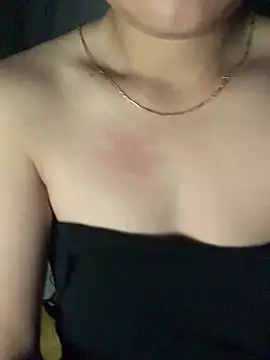 Snapshot of Winnie-sexy chatting on March 2026 10:21:02 PM Winnie-sexy online show from March 2026 10:21:02 PM