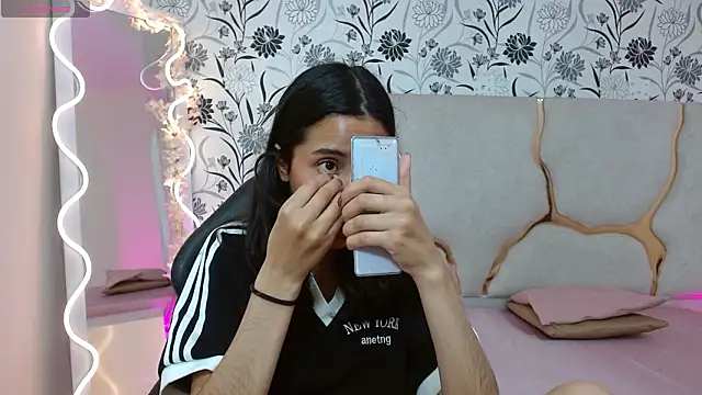 Joselyn tay online show from March 2026 02:23:02 PM