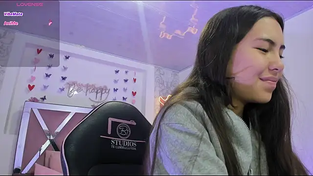 ISABELA TAY online show from March 2026 11:55:02 AM