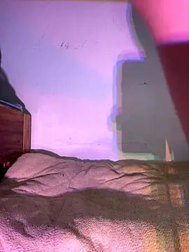 Bella wett online show from November 2025 03:50:01 AM