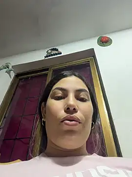 Snapshot of Anna_Bitch_Disgusting chatting on May 2026 01:57:02 AM Anna Bitch Disgusting online show from May 2026 01:57:02 AM