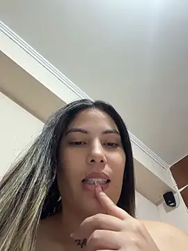 Snapshot of Anna_Bitch_Disgusting chatting on May 2026 11:14:01 AM Anna Bitch Disgusting online show from May 2026 11:14:01 AM