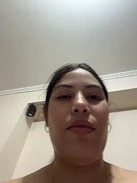 Snapshot of Anna_Bitch_Disgusting chatting on June 2026 08:12:02 PM Anna Bitch Disgusting online show from June 2026 08:12:02 PM