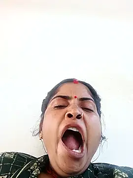 Pushpa hotty online show from February 2026 04:17:02 AM