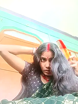 Snapshot of Pushpa_hotty chatting on April 2026 04:06:02 AM Pushpa hotty online show from April 2026 04:06:02 AM