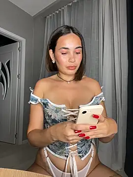 Tatargirl online show from November 2025 05:48:01 PM