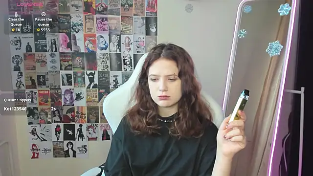 Anora Miller online show from January 2026 08:27:01 AM