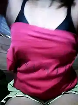 YuCii2k1 online show from November 2025 01:27:02 AM