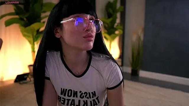 Snapshot of WendyyLuv chatting on June 2026 08:22:02 PM WendyyLuv online show from June 2026 08:22:02 PM