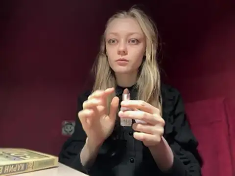 moonlight fiend online show from December 2025 10:24:01 AM